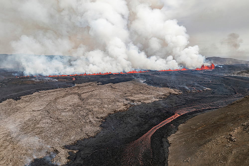 Grindavik volcano eruption_photo_2