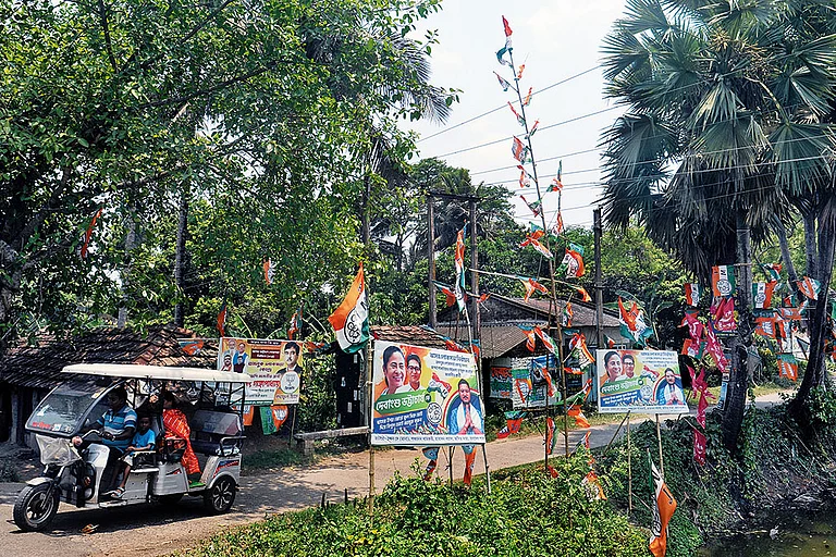 Triangular Contest: Nandigram’s streets are adorned with banners and flags of the three parties - Photo: Sandipan Chatterjee