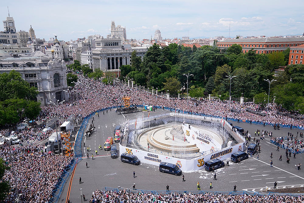 Real Madrid celebrate La Liga title_Photo_6