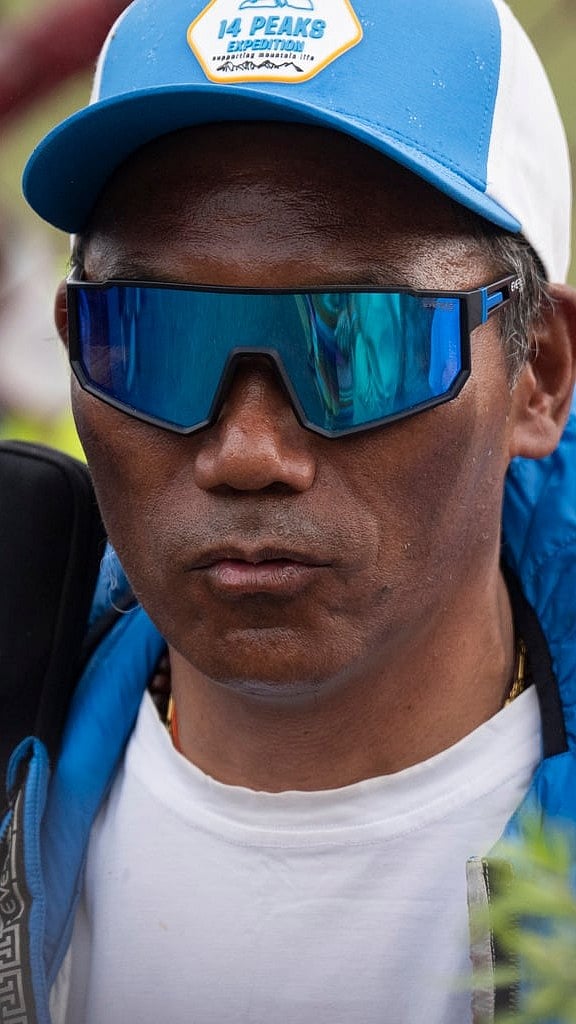 AP : Kami Rita arrives to a hero's welcome.