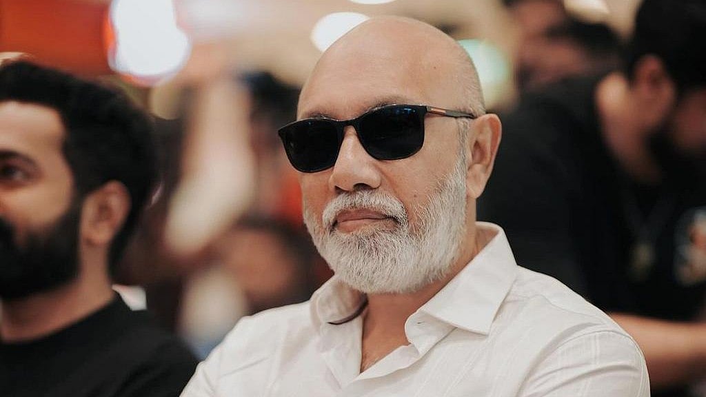X : Sathyaraj
