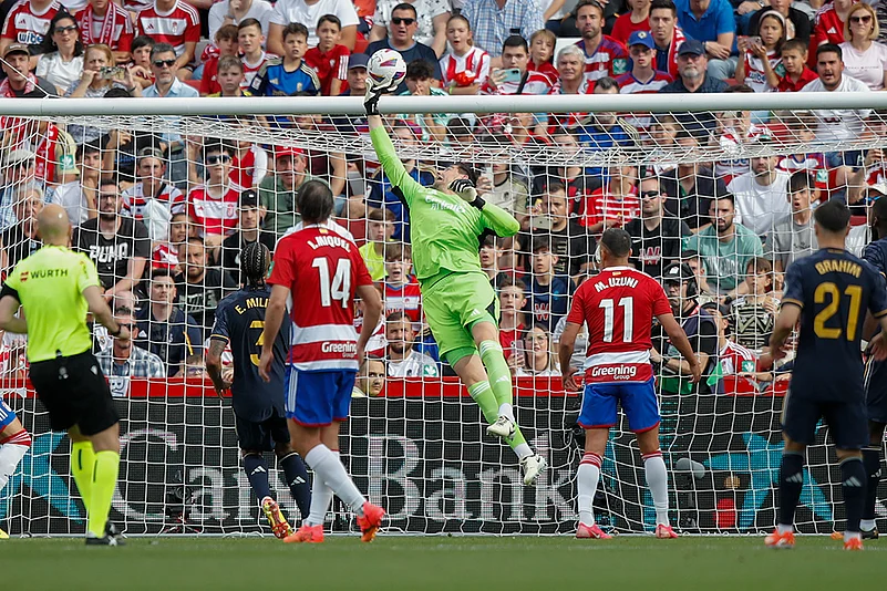 La Liga Real Madrid vs Granada_photo_10