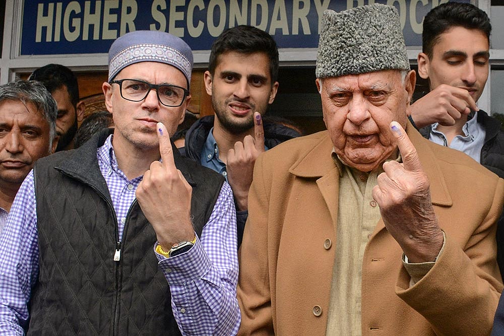 Photo: PTI : LS Polls: 4th Phase of Polling in Srinagar