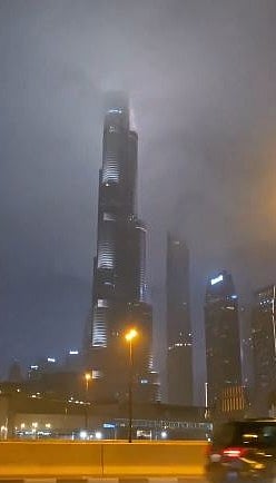 X/@ChaudharyParvez : Heavy rain and thunderstorm reported in Dubai and Abu Dhabi |