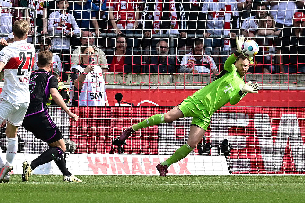 Munich goalkeeper Manuel Neuer