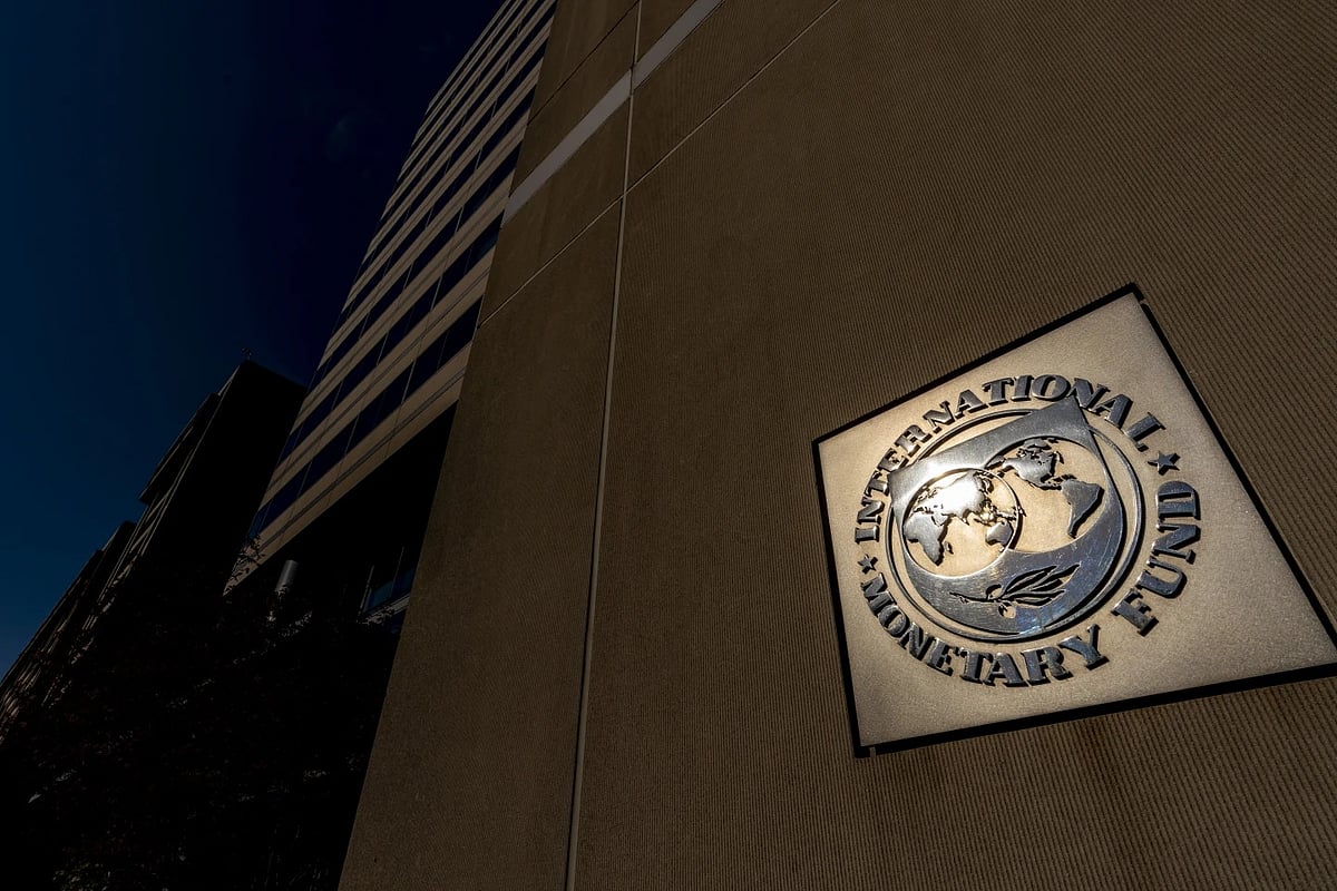 AP : Pakistan faces major debt-repayment challenges, IMF says