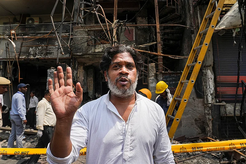 Delhi hospital fire