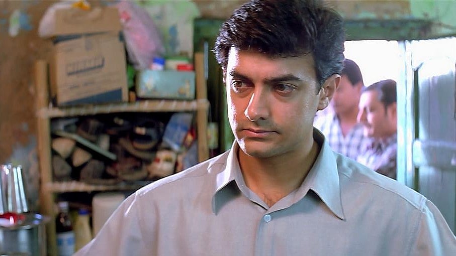 Aamir Khan in 'Sarfarosh' - IMDb