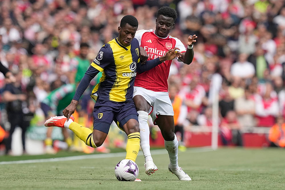 Dango Ouattara duels with Bukayo Saka