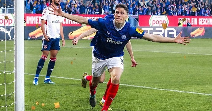 Holstein Kiel celebrate 1-1 draw against Fortuna Dusseldorf.  - X | Holstein Kiel