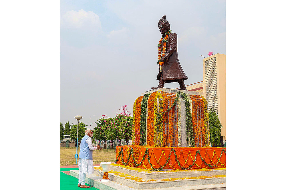 PM Modi pays homage to Swami Brahmanand