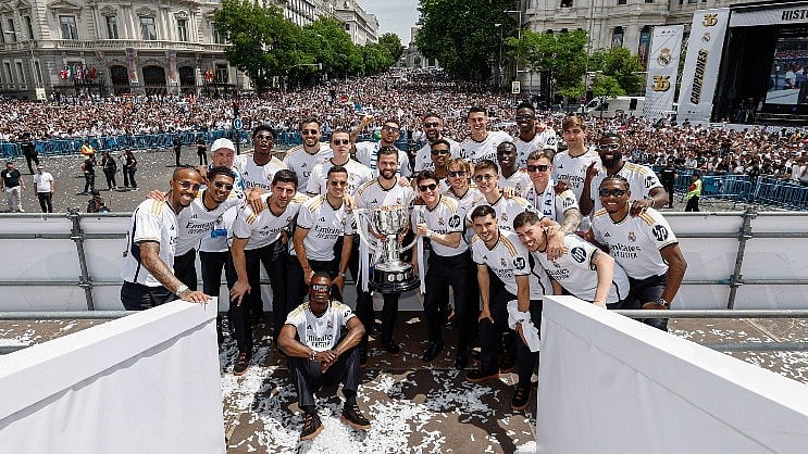 X/realmadrid : Real Madrid secures Spanish League Title. 