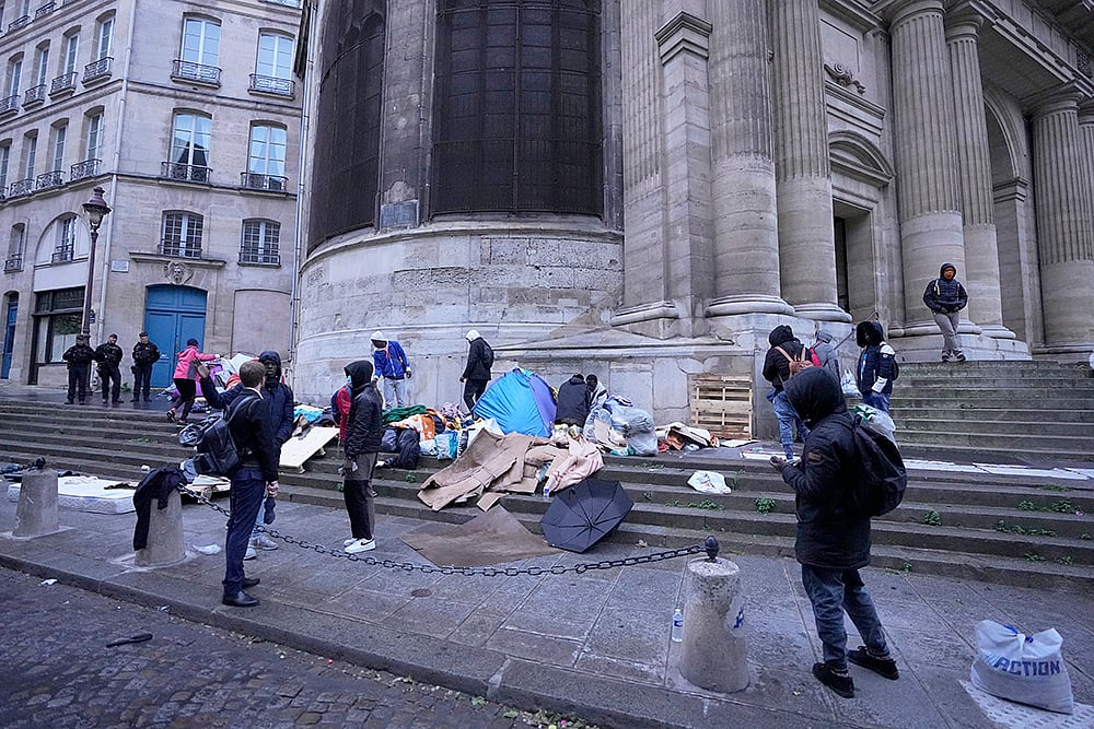 OLY Paris 2024 Migration