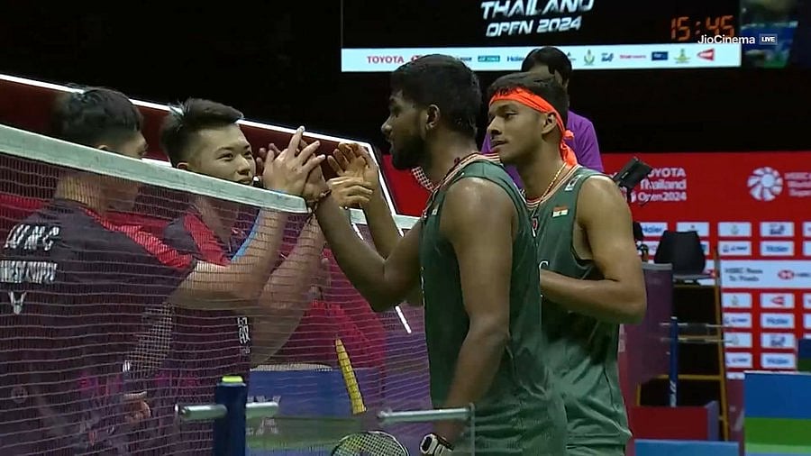 X | Anmolkakkar27 : Indian men's doubles pair of Satwiksairaj Rankireddy and Chirag Shetty in action at the Thailand Open 2024. 