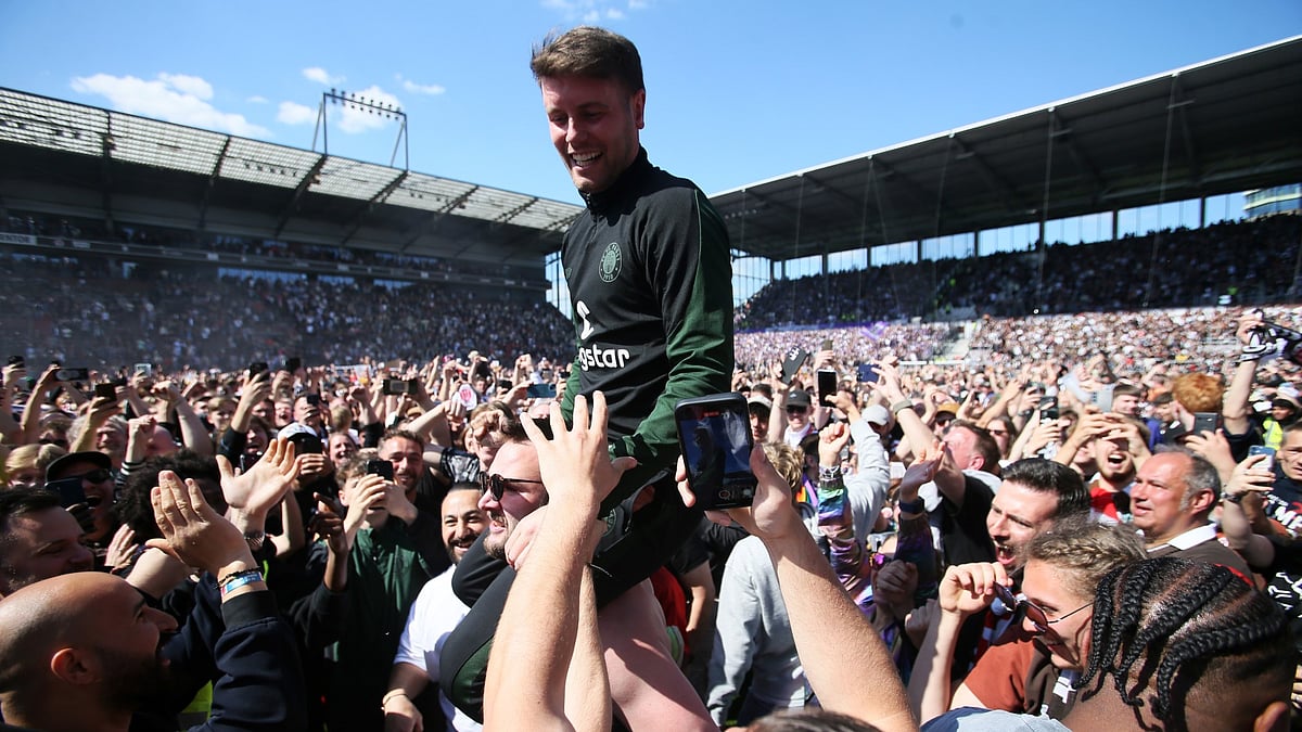 St Pauli manager Fabian Hurzeler.