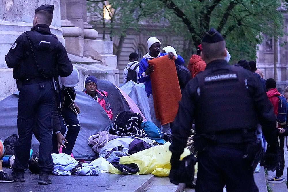OLY Paris 2024 Migration