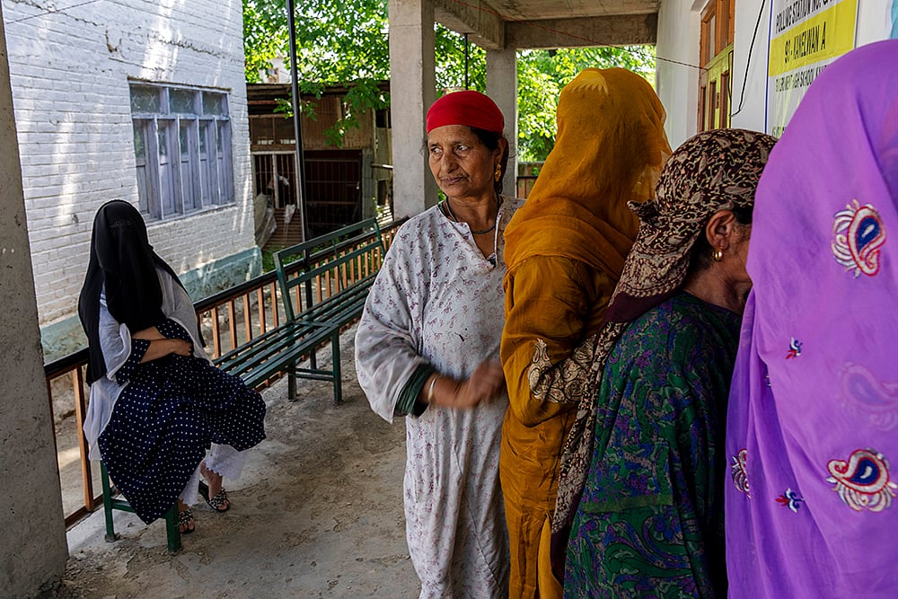 India General Elections 2024 Phase 6 Voting in Kashmir_3