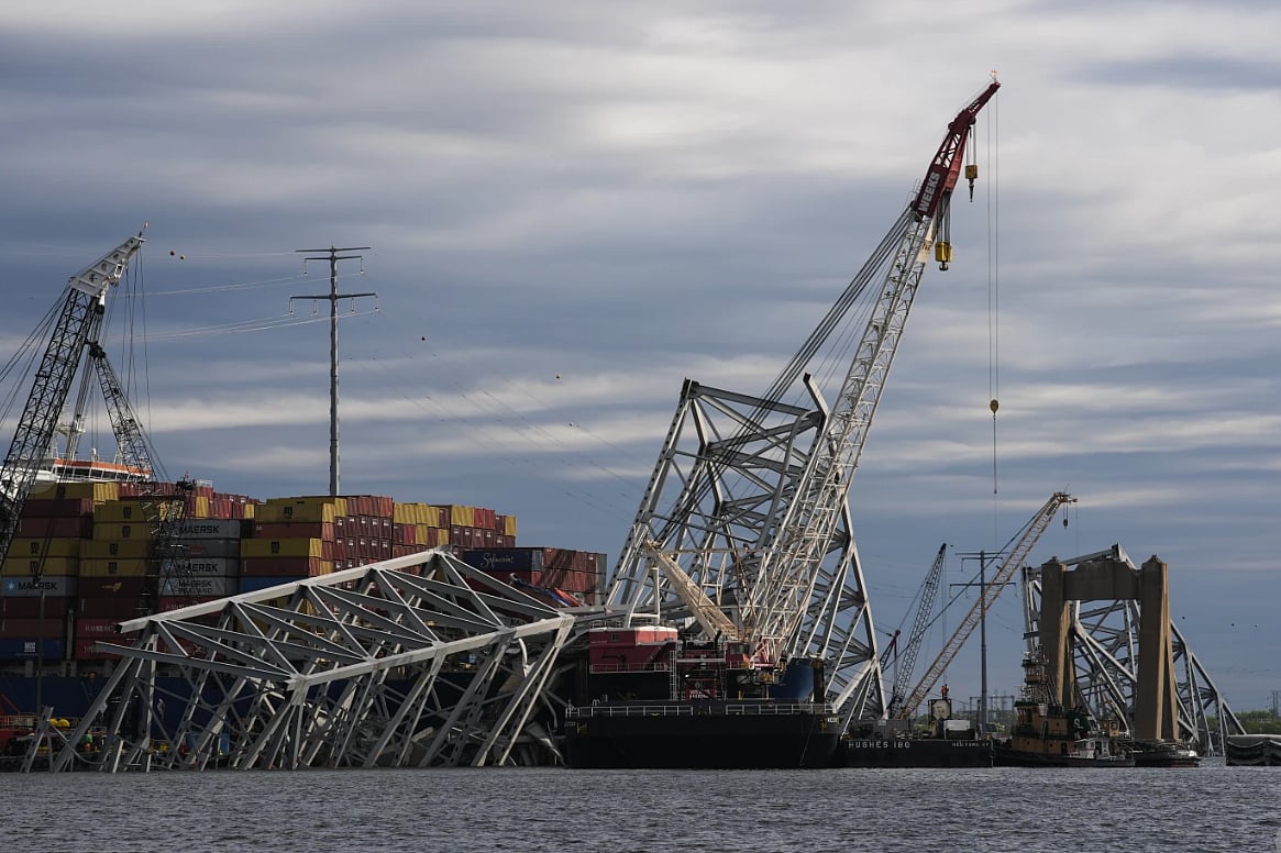 AP : Ship That Brought Down A Baltimore Bridge To Be Removed From Collapse Site
