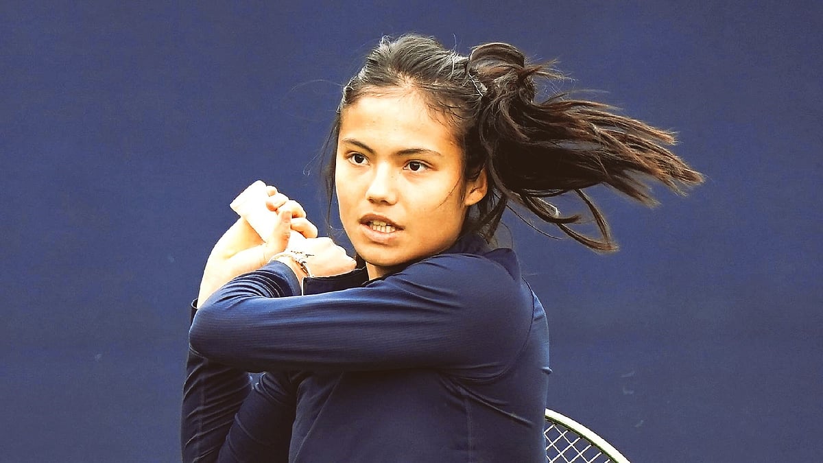 Great Britain’s Emma Raducanu training on day three of the Rothesay Open 2022 at Nottingham Tennis Centre, Nottingham. Picture date: June 6, 2022.