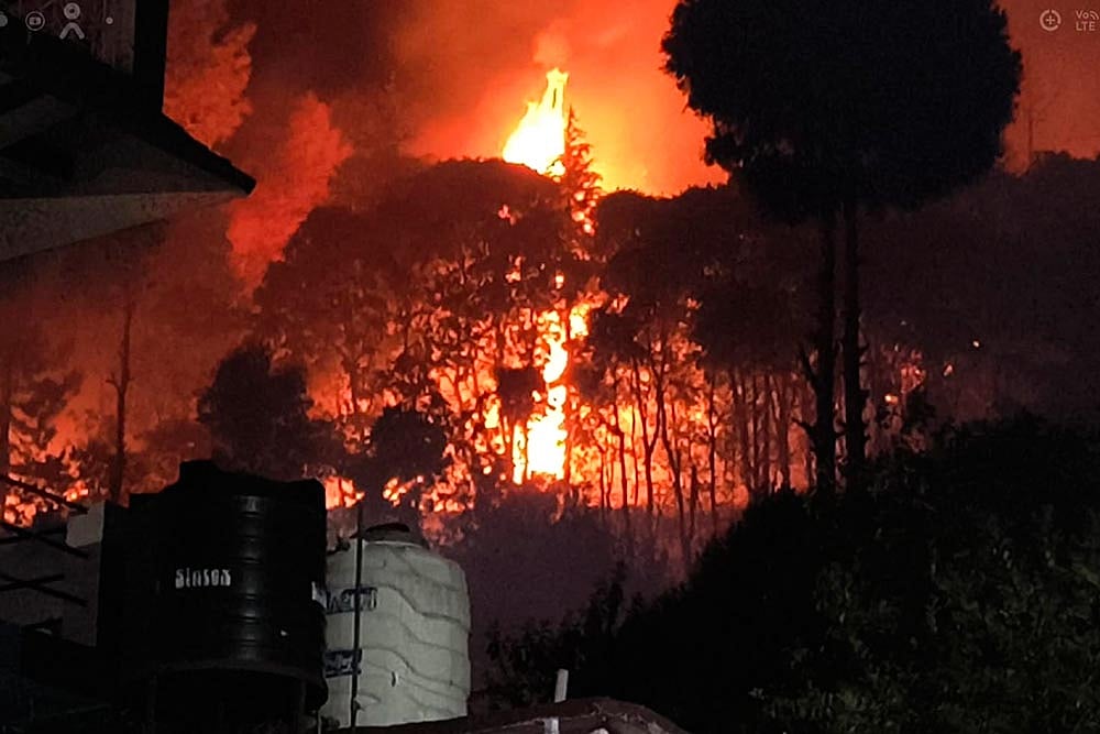 Pauri forest fire - Photo: PTI