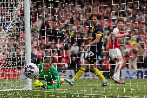 Arsenal's Declan Rice scores his side's third goal 