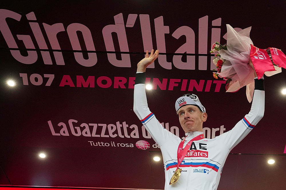 | Photo: Gian Mattia D'Alberto/LaPresse via AP : Tadej Pogačar win stage 2