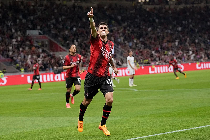 Serie A soccer AC Milan vs Cagliari_photo_5