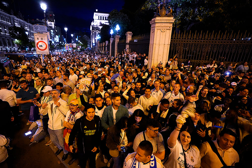 Real madrid Supporters celebration