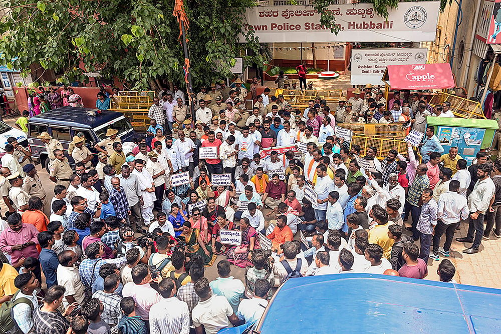 BJP workers protest in Hubballi