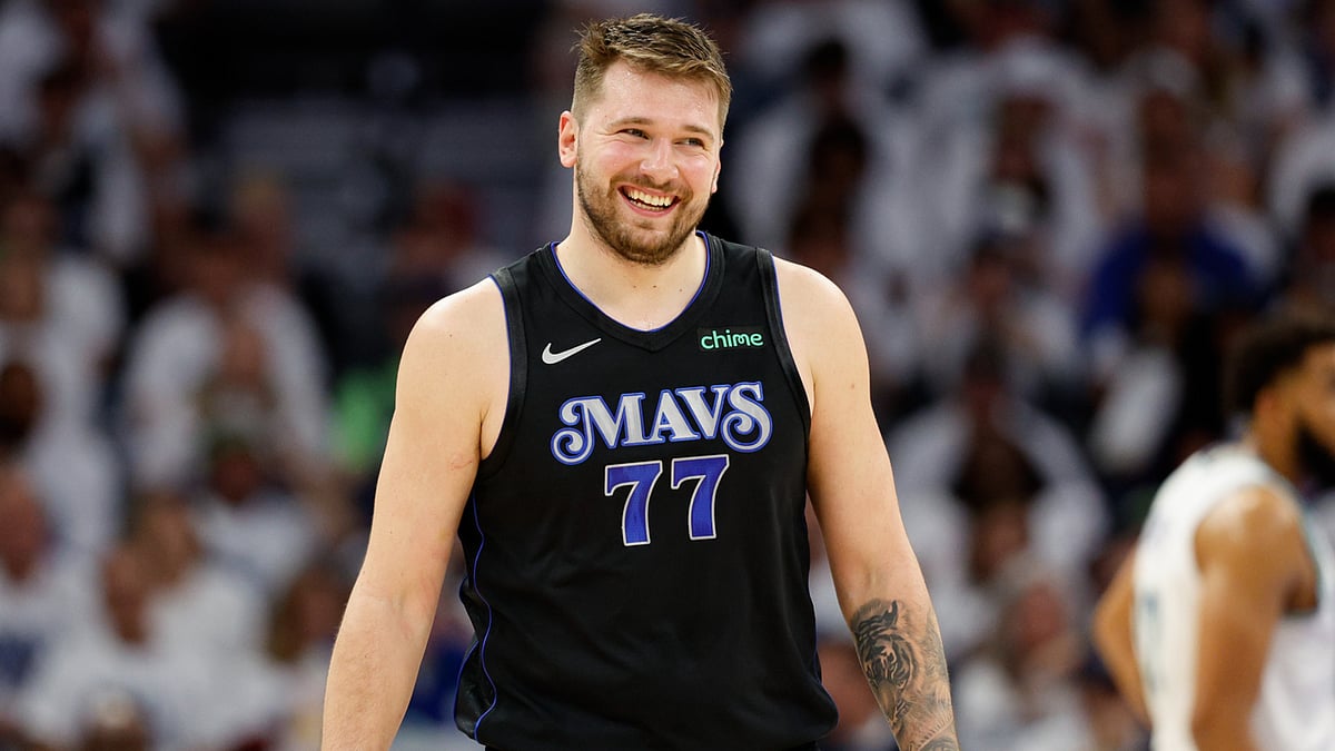 Luka Doncic hit a game-winning 3 to hand the Dallas Mavericks victory.