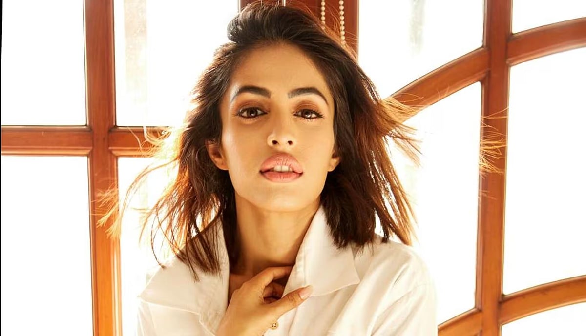 X : Priya Banerjee