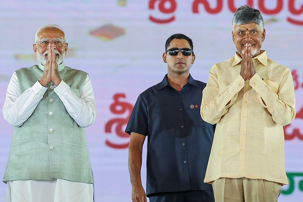 | Photo: PTI : Narendra Modi with N Chandrababu Naidu