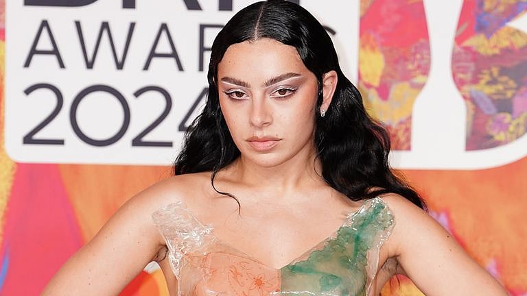 Charli XCX  - null