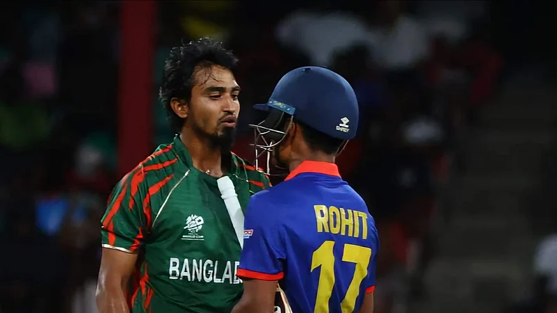 tanzim hasan sakib and rohit paudel verbal spat X @RONBupdates