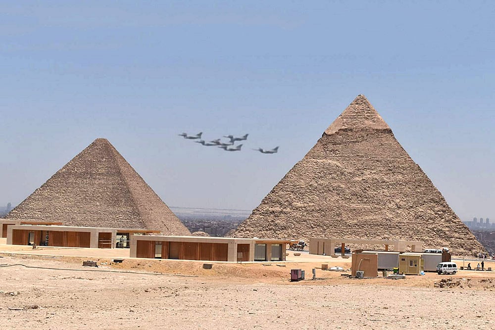 Rafales flew over the Great Pyramids