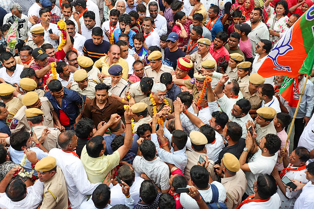 BJP supporters welcome Gajendra Singh Shekhawat