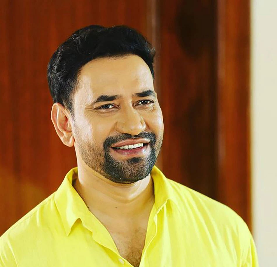 X : Dinesh Lal Yadav