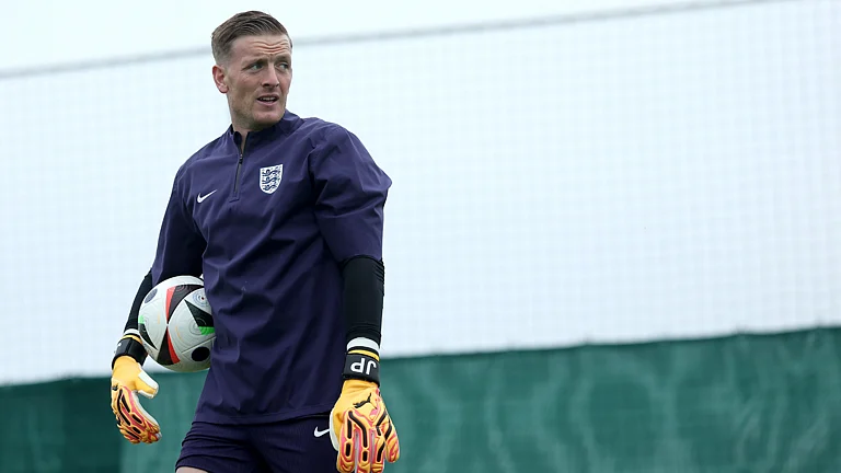 Jordan Pickford will become England's record appearance maker at major tournaments - null