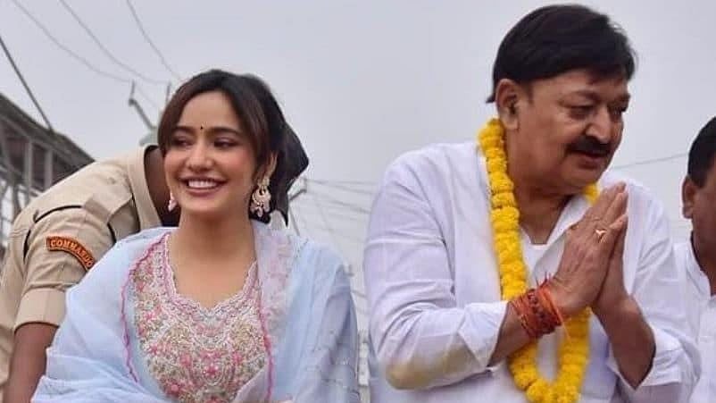Instagram : Neha Sharma with her father Ajit Sharma