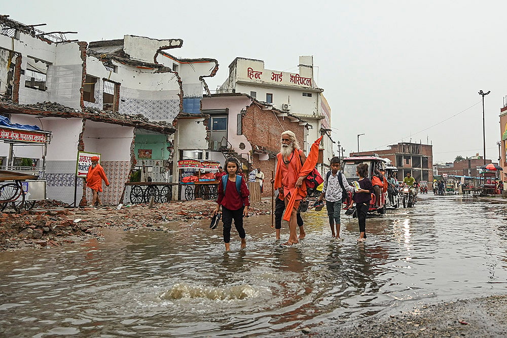 Ayodhya Waterlogging due to Rains photo_4