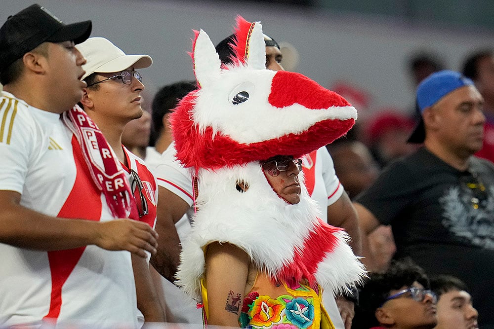 2024 Copa America Soccer Peru vs Chile photo_4