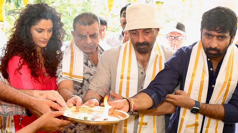Sunny Deol, Saiyami Kher and Gopichand Malineni perform pooja at the launch of 'SDGM' - Instagram