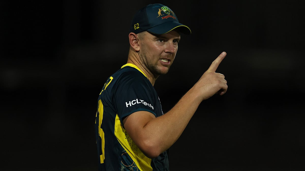 Hazlewood's comments drew a response from England coach Mott - null