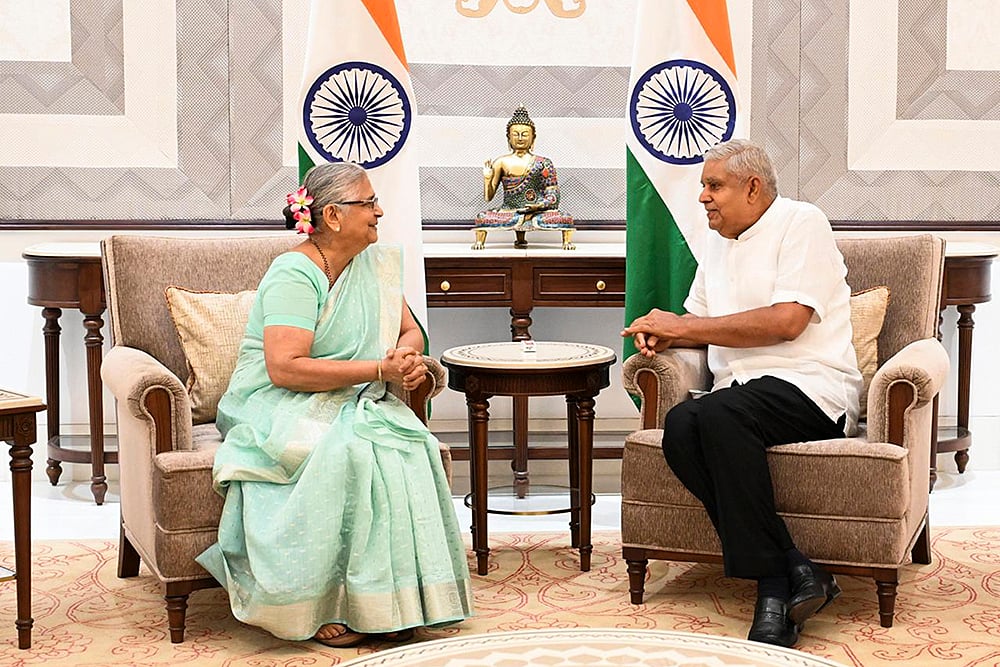 Jagdeep Dhankhar and Sudha Murty 