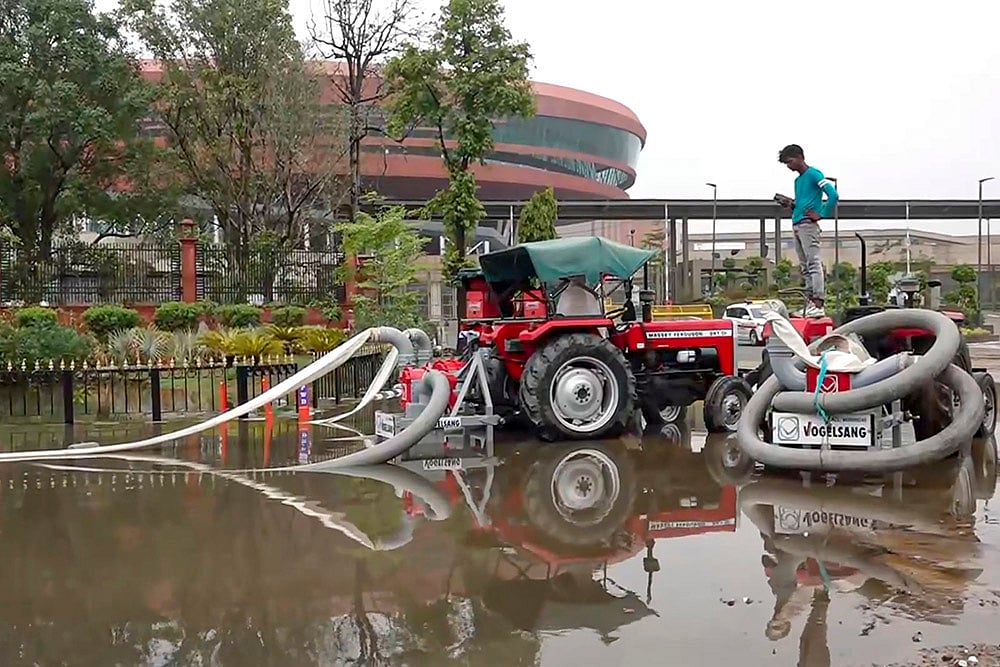 waterlogging near Supreme Court