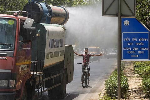 Weather: Hot summer day in Delhi