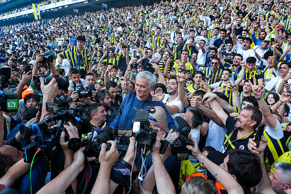 Fenerbahce new coach Jose Mourinho photo_3
