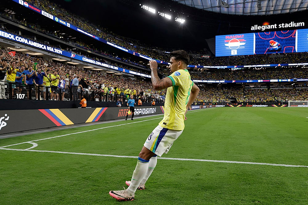 2024 Copa America Soccer Paraguay vs Brazil Photo_2