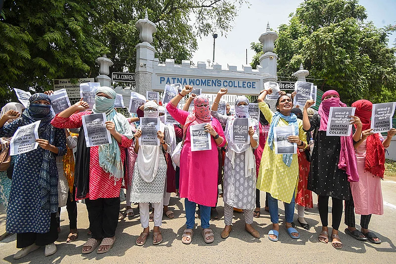 Patna Womens College students protest