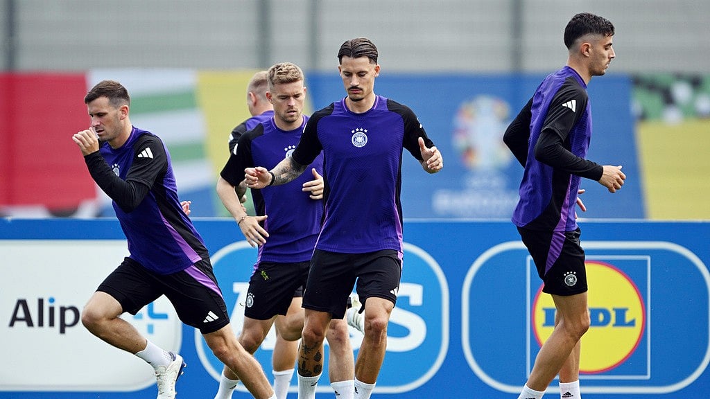 Federico Gambarini/dpa via AP : Germany players train ahead of their UEFA Euro 2024 round of 16 match against Denmark in Dortmund. 